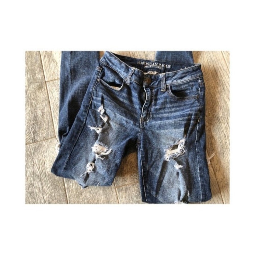 American Eagle 4 High Rise Jegging Jeans Super‎ Stretch Destroyed Distressed